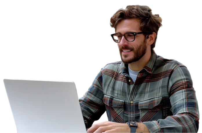 mujer-sonriendo-sosteniendo-tablet